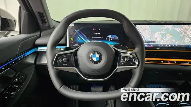 BMW 5 Series 2025 — Фото 14/20