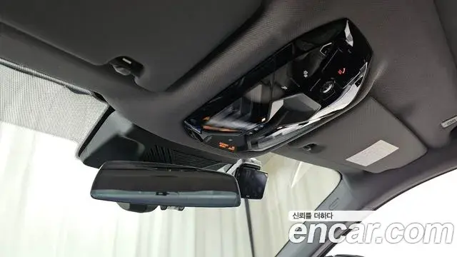 BMW 5 Series 2025 — Фото 19/20