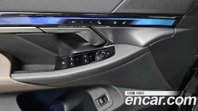 BMW 5 Series 2025 — Photo 32/32