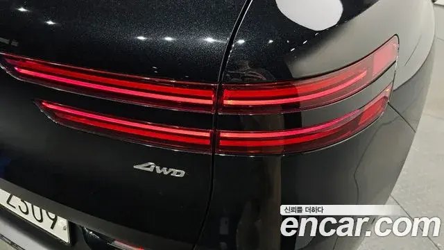 Genesis GV70 2022 — Photo 9/37