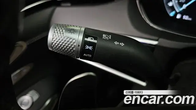Genesis GV70 2022 — Photo 10/37