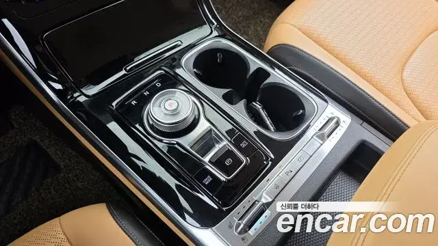 Kia Carnival 2022 — Şəkil 9/20