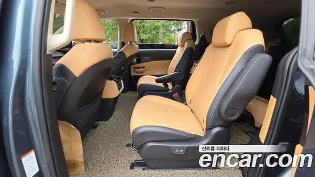 Kia Carnival 2022 — Şəkil 12/20