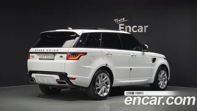 Land Rover Range Rover Sport 2018 — Şəkil 15/37