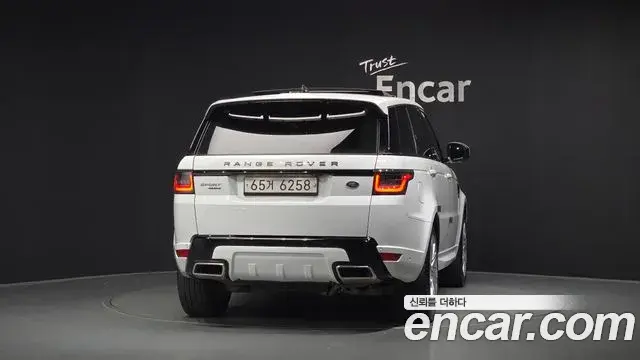 Land Rover Range Rover Sport 2018 — Şəkil 16/37