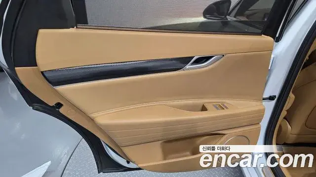 Genesis G80 2024 — ფოტო 10/31
