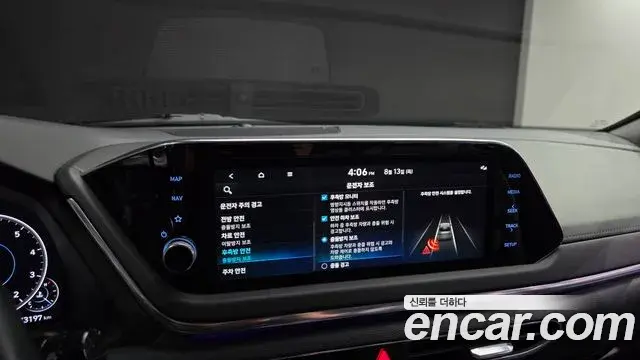 Hyundai Sonata 2023 — Фото 17/20