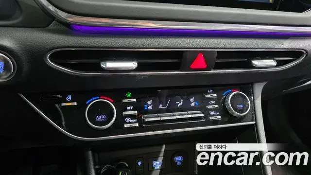 Hyundai Sonata 2023 — Фото 19/20