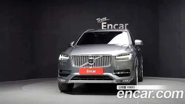 Volvo XC90 2018 — ფოტო 6/20