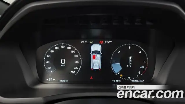 Volvo XC90 2018 — ფოტო 5/20