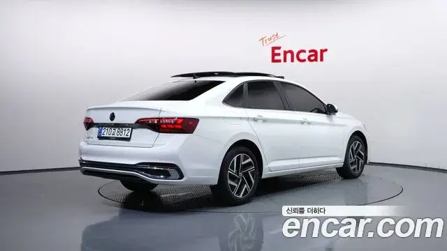 Volkswagen Jetta 2023 — Фото 2/20