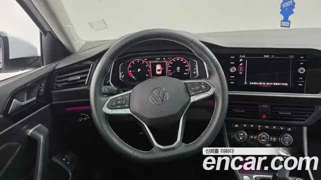 Volkswagen Jetta 2023 — Фото 13/20