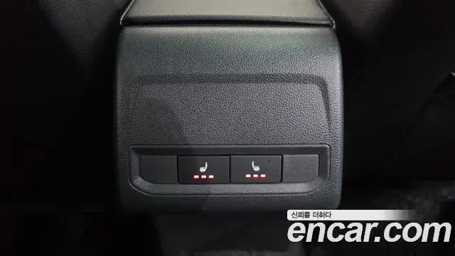 Volkswagen Jetta 2023 — ფოტო 25/32