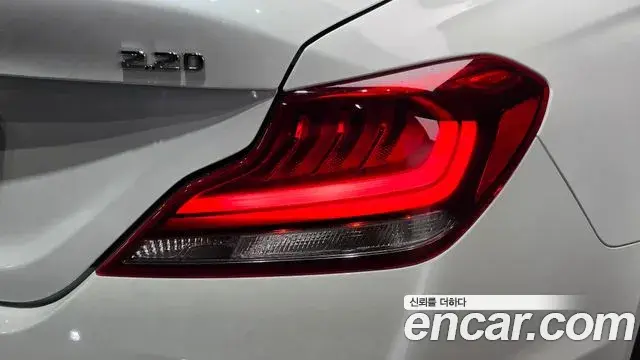 Genesis G70 2019 — Photo 20/34