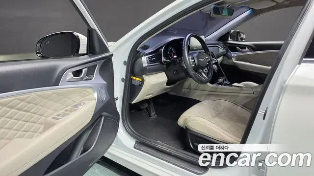 Genesis G70 2019 — Photo 30/34