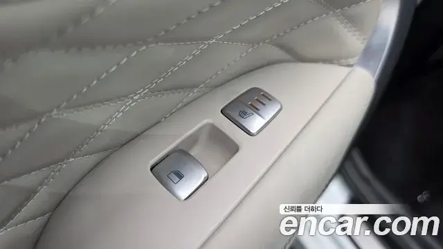 Genesis G70 2019 — Photo 4/34