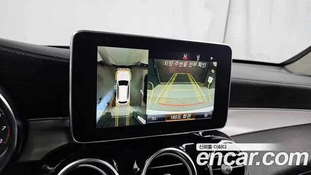 Mercedes-Benz GLC-Class 2019 — Photo 34/34