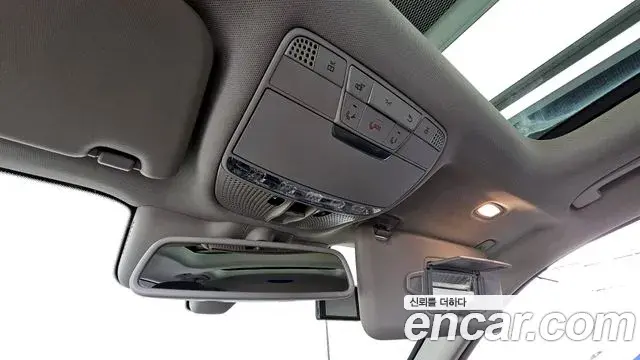 Mercedes-Benz GLC-Class 2019 — Photo 14/34