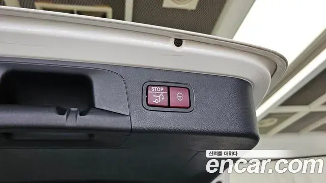 Mercedes-Benz GLC-Class 2019 — Photo 3/34