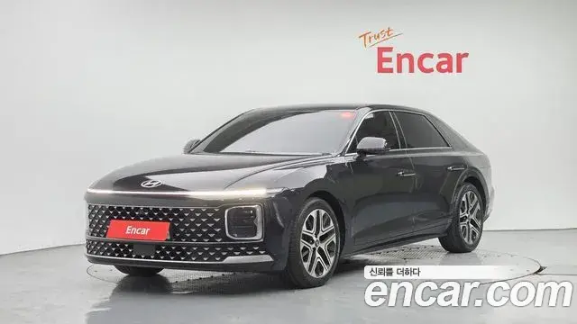 Hyundai Grandeur Hybrid 2023 — Photo 9/20