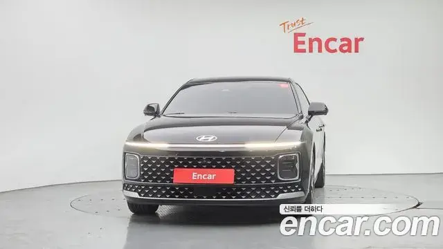 Hyundai Grandeur Hybrid 2023 — Photo 10/20