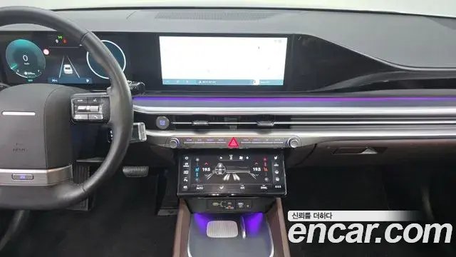 Hyundai Grandeur Hybrid 2023 — Photo 5/20