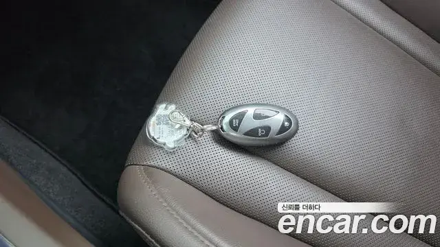 Hyundai Grandeur Hybrid 2023 — Photo 3/20