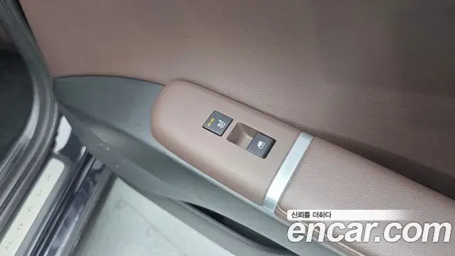 Hyundai Grandeur Hybrid 2023 — Photo 11/20