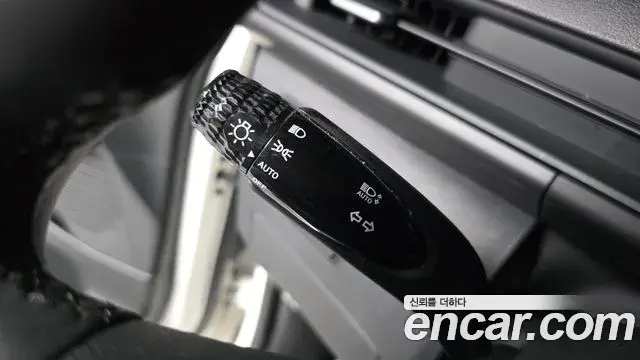 Hyundai Staria 2023 — Фото 17/20