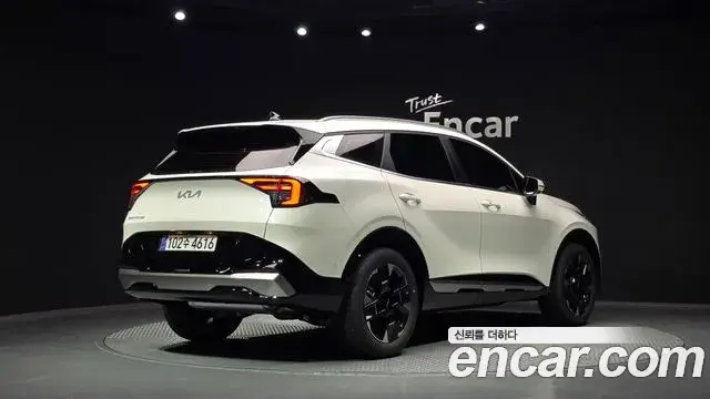 Kia Sportage 2025 — Фото 2/20