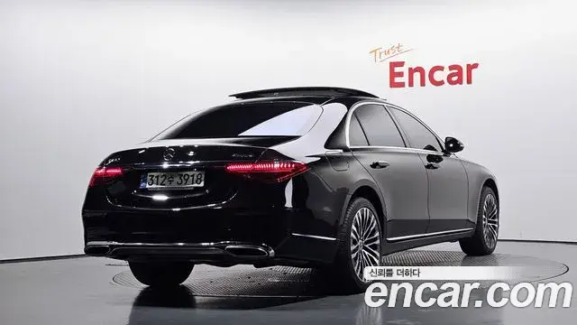Mercedes-Benz S-Class 2021 — Фото 1/20