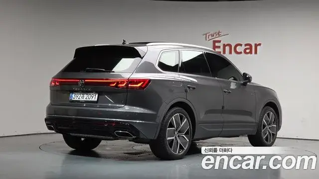 Volkswagen Touareg 2024 — Photo 9/36