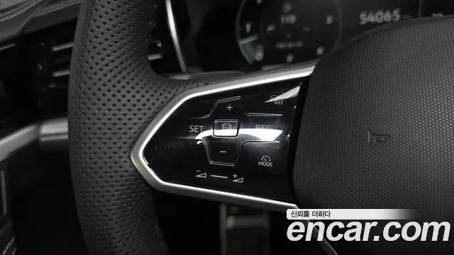 Volkswagen Touareg 2024 — Photo 18/36