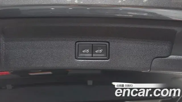 Volkswagen Touareg 2024 — Photo 35/36