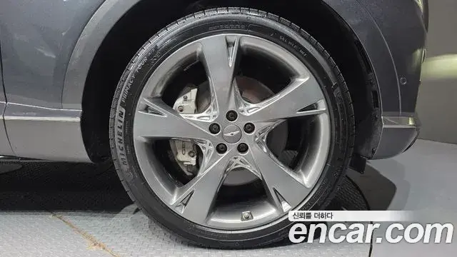 Genesis GV80 2020 — Photo 10/31