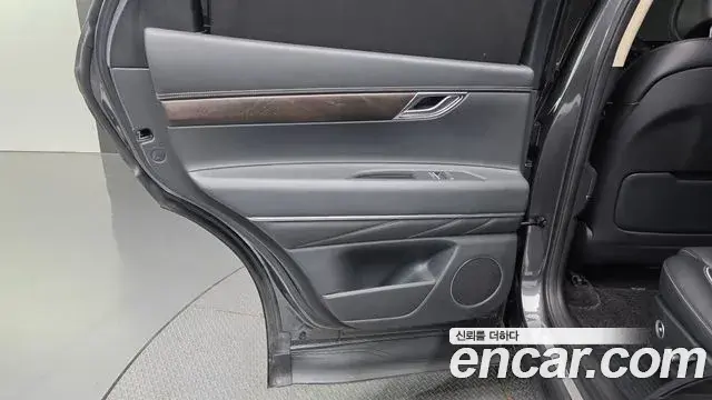 Genesis GV80 2020 — Photo 14/31