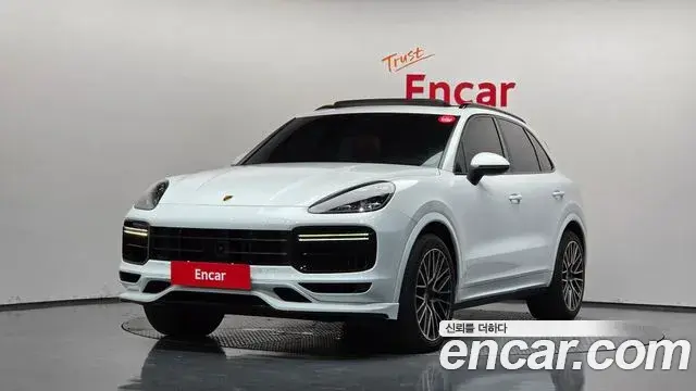 Porsche Cayenne 2019 — Фото 1/20