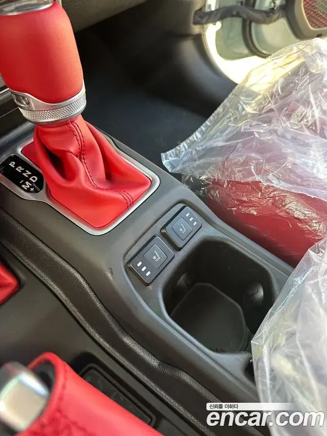 Jeep Wrangler 2024 — Photo 13/17
