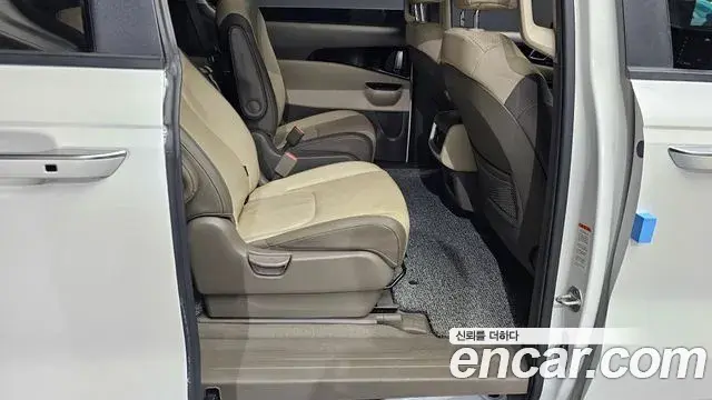 Kia Carnival 2020 — Photo 11/20