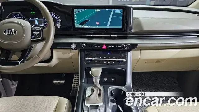 Kia Carnival 2020 — Photo 13/20
