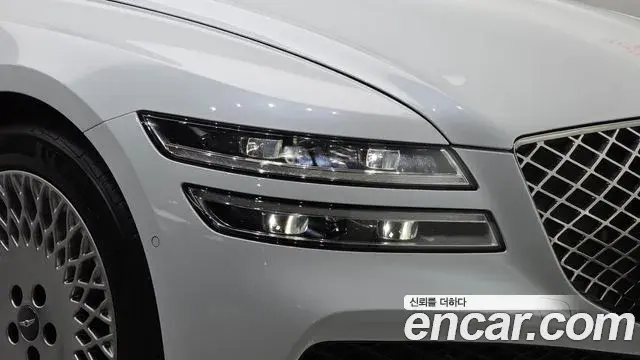 Genesis G80 2021 — Photo 18/35