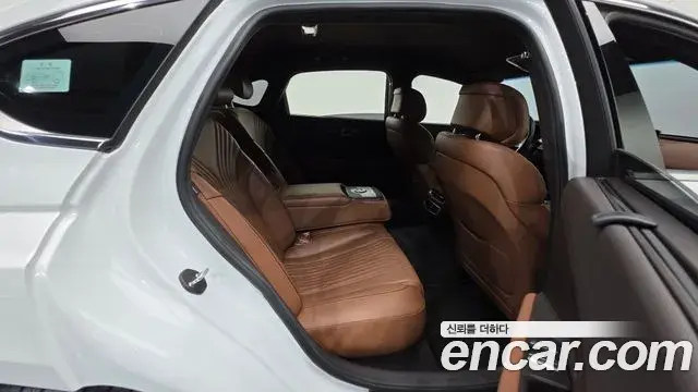 Genesis G80 2021 — Photo 28/35