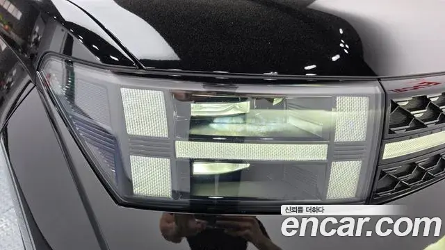 Hyundai Santa Fe 2025 — Şəkil 17/35