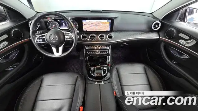 Mercedes-Benz E-Class 2020 — Фото 7/20