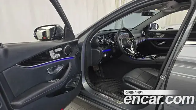 Mercedes-Benz E-Class 2020 — Фото 10/20