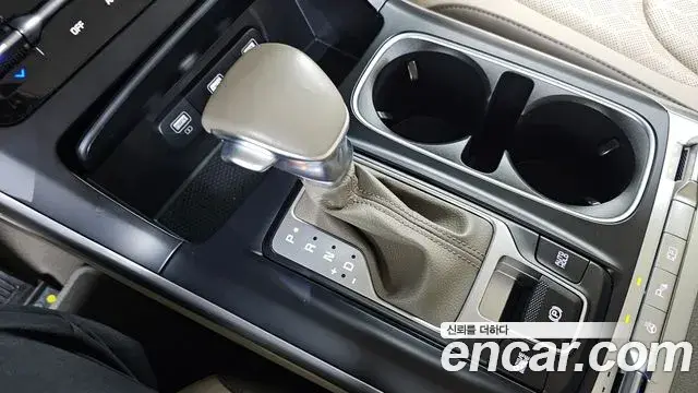 Kia Carnival 2023 — Фото 9/20