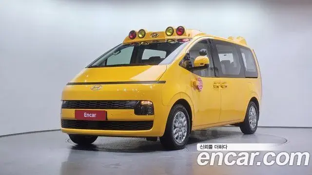 Hyundai Staria 2026 — Photo 4/24
