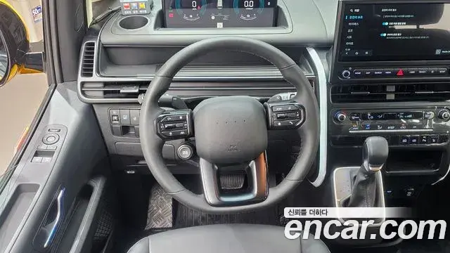 Hyundai Staria 2026 — Photo 5/24