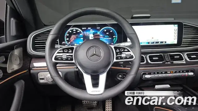 Mercedes-Benz GLE-Class 2021 — ფოტო 15/36