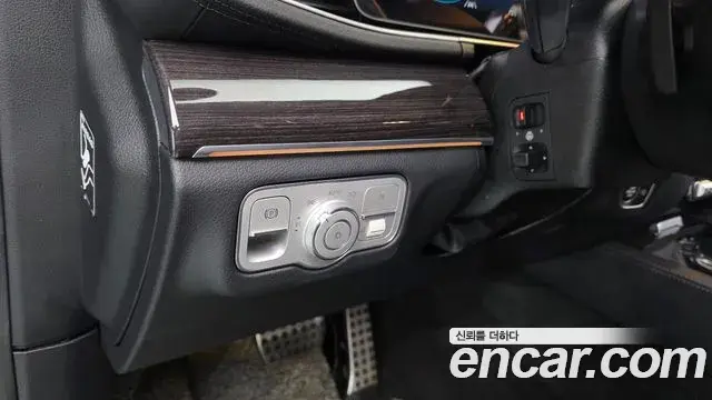 Mercedes-Benz GLE-Class 2021 — ფოტო 12/36